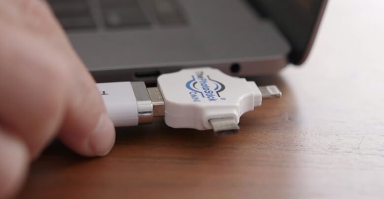 How to Use ThePhotoStick Omni With Computers