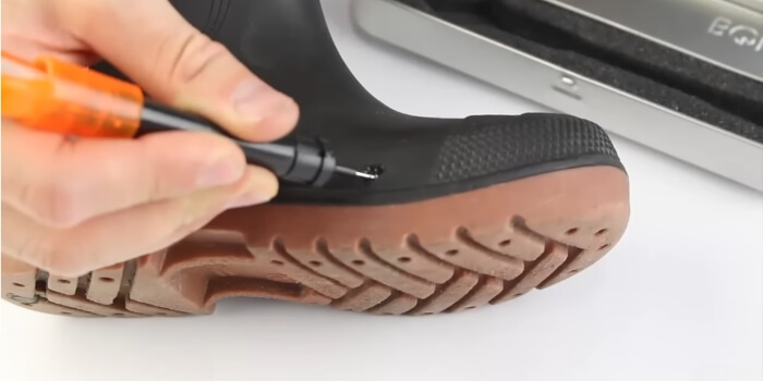 How to Choose the Right Glue for Shoe Repairs