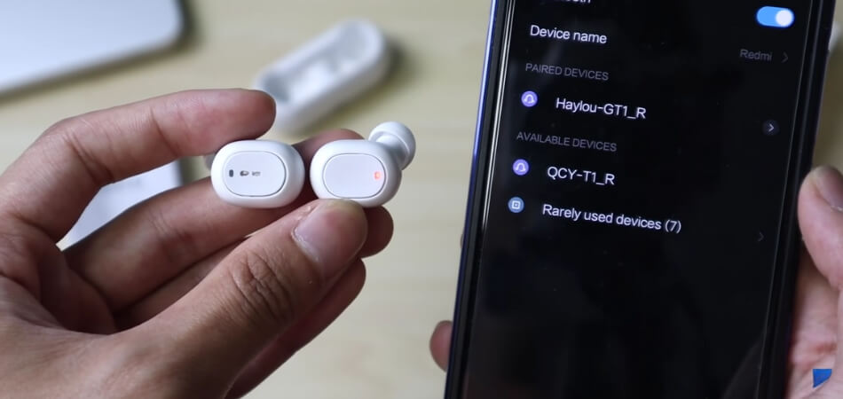 How to Pair Wireless Earbuds Together