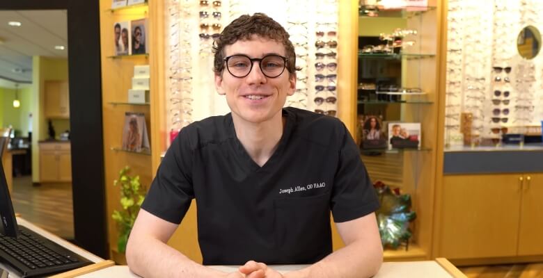 What Are the Importance of Clean Plastic Eyeglass Lenses