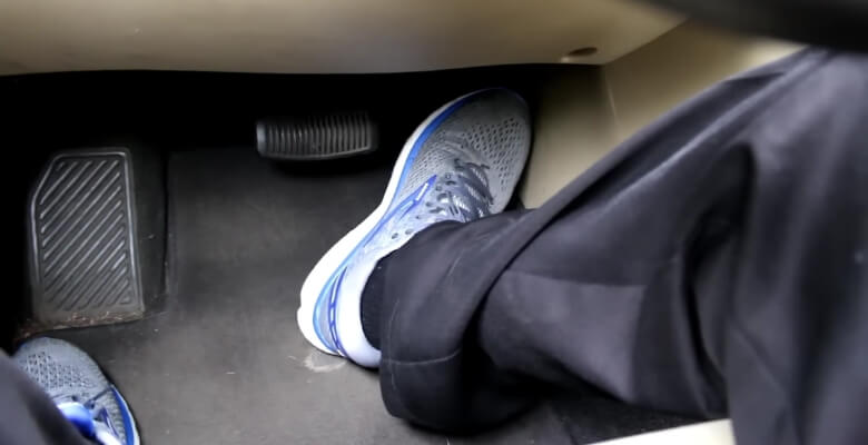 Why Does Foot Pain Happen While Driving