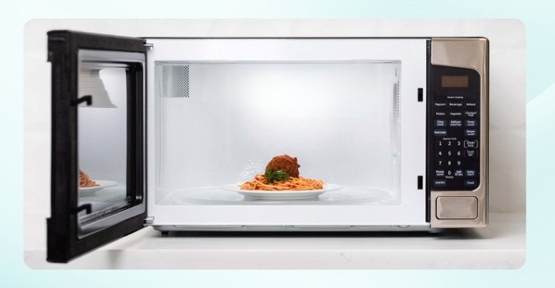 When Shouldn’t You Use a Food Cover in the Microwave