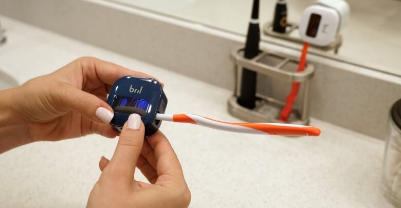 Common Mistakes People Make While Cleaning Toothbrushes