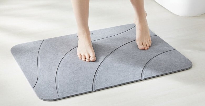 What Materials Are Commonly Used in Bath Mats